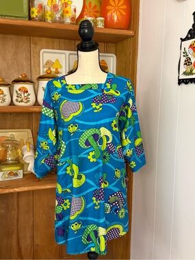 Groovy vintage mushroom smock